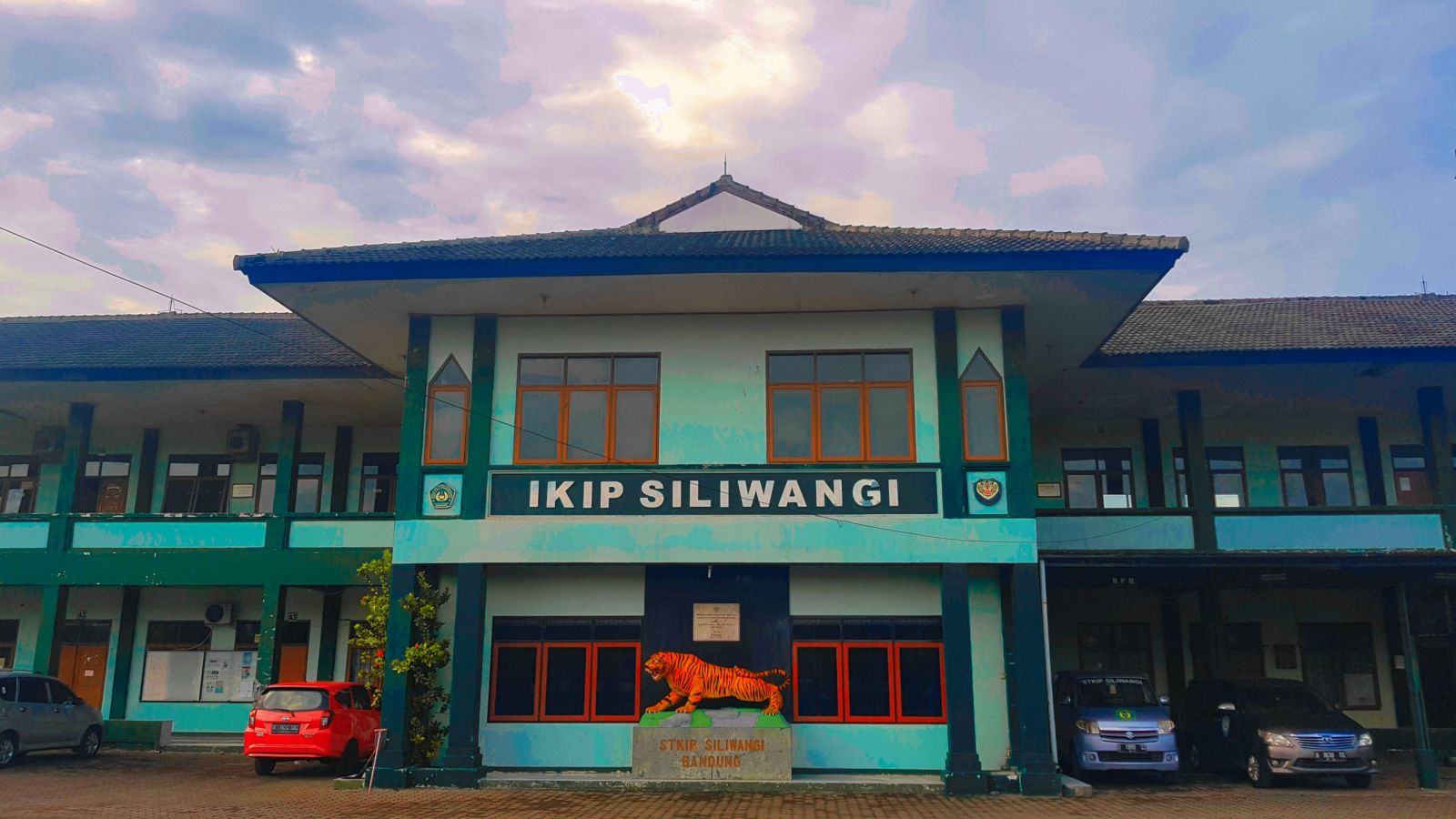 Foto untuk halaman Legalitas Formal
