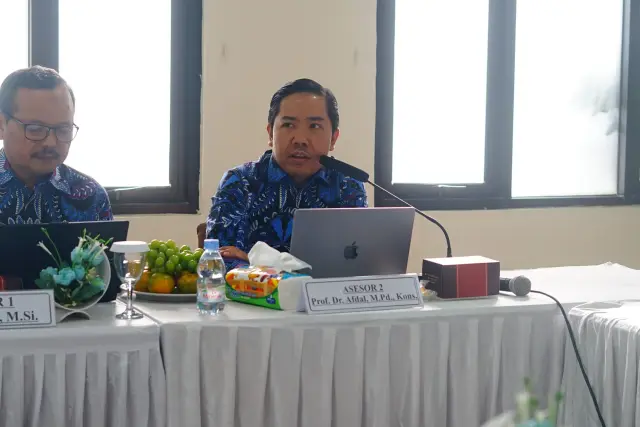 Prof. Dr. Afdal, M. Pd., Kons., Universitas Negeri Padang